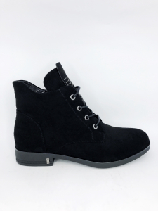 Черевики з декоративним елементом